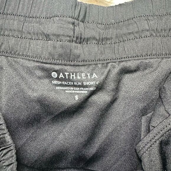 Athleta Mesh Racer Run Short 4" - Picture 7 of 7